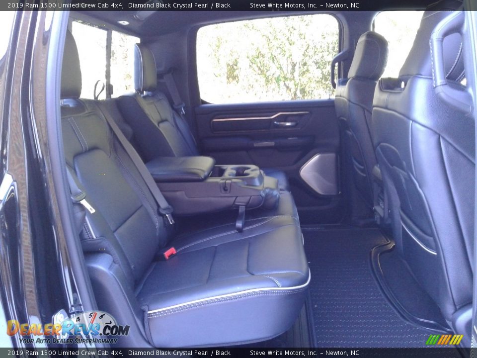 2019 Ram 1500 Limited Crew Cab 4x4 Diamond Black Crystal Pearl / Black Photo #14