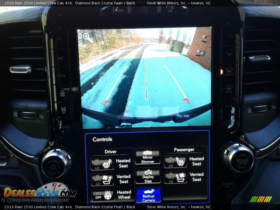 2019 Ram 1500 Limited Crew Cab 4x4 Diamond Black Crystal Pearl / Black Photo #29