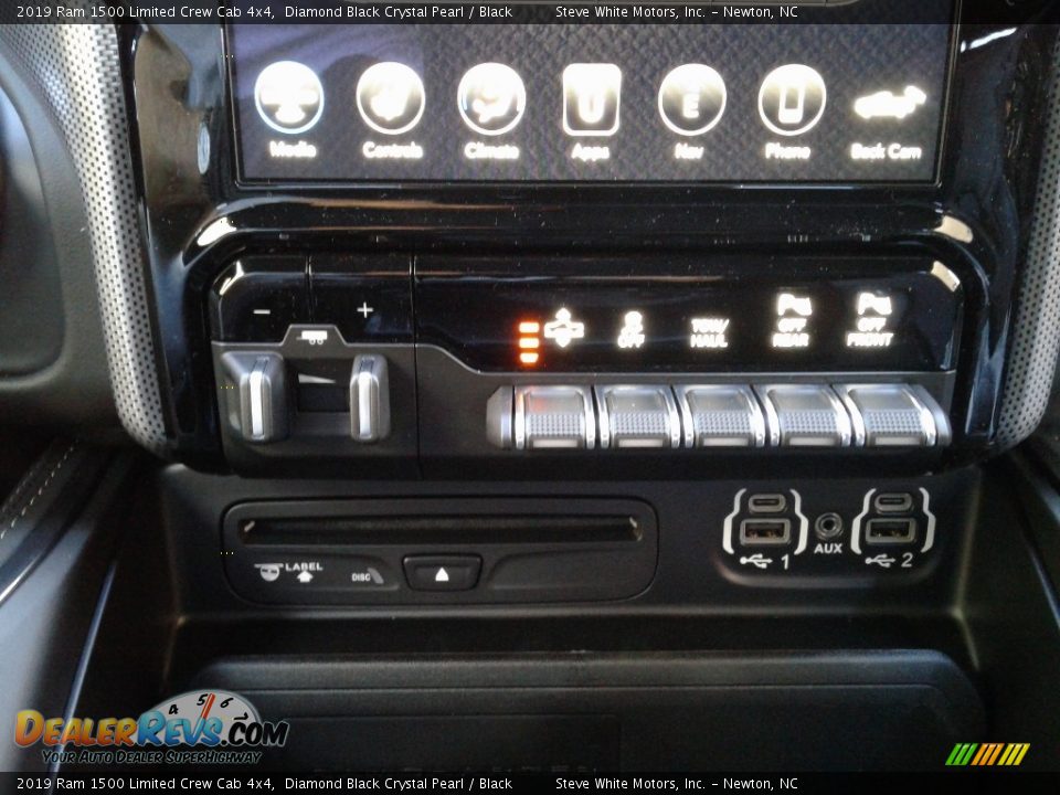 2019 Ram 1500 Limited Crew Cab 4x4 Diamond Black Crystal Pearl / Black Photo #31