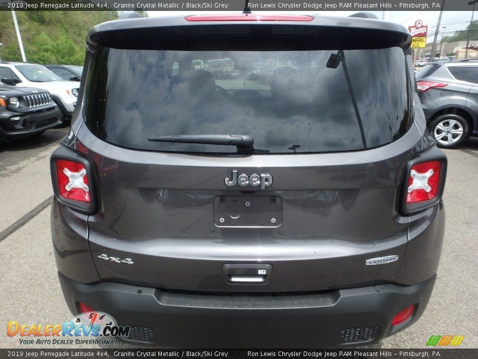 2019 Jeep Renegade Latitude 4x4 Granite Crystal Metallic / Black/Ski Grey Photo #4