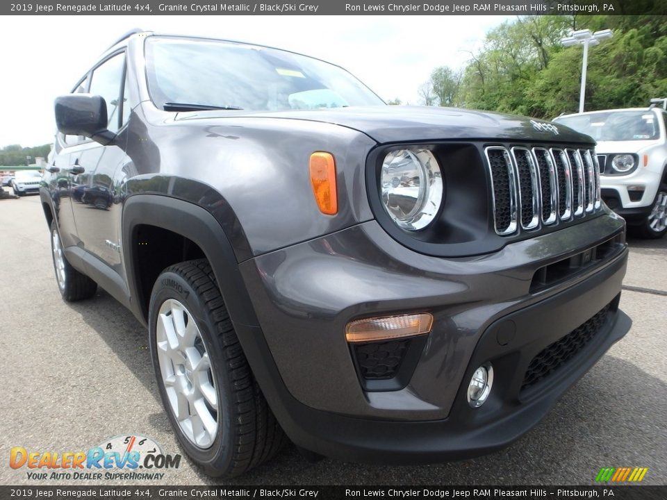 2019 Jeep Renegade Latitude 4x4 Granite Crystal Metallic / Black/Ski Grey Photo #8