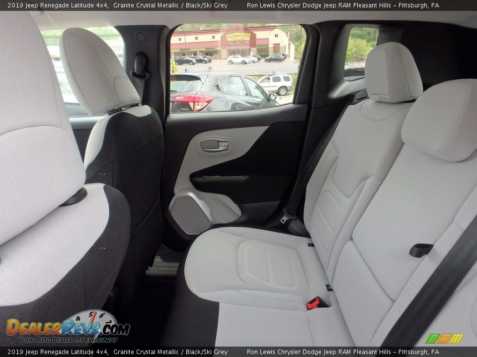 2019 Jeep Renegade Latitude 4x4 Granite Crystal Metallic / Black/Ski Grey Photo #12