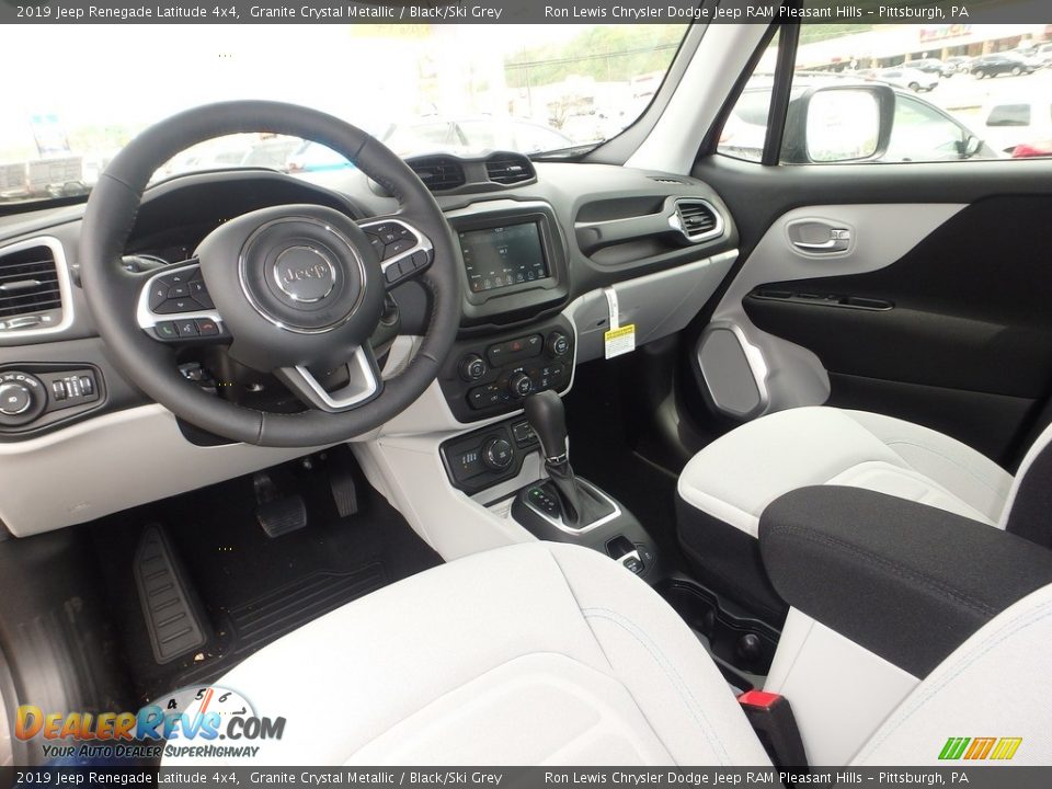 2019 Jeep Renegade Latitude 4x4 Granite Crystal Metallic / Black/Ski Grey Photo #13