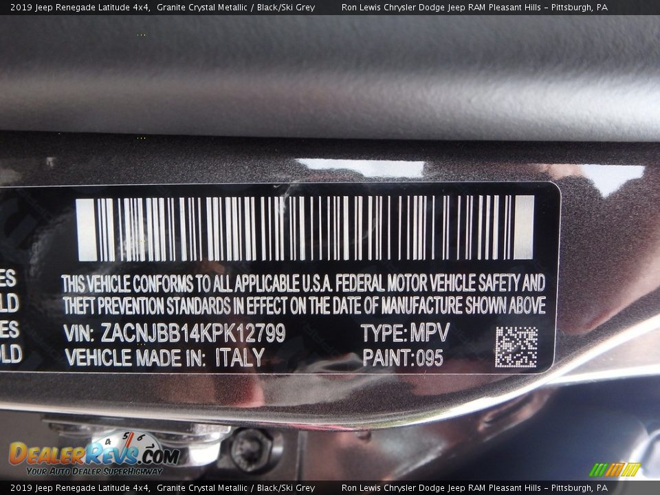 2019 Jeep Renegade Latitude 4x4 Granite Crystal Metallic / Black/Ski Grey Photo #15