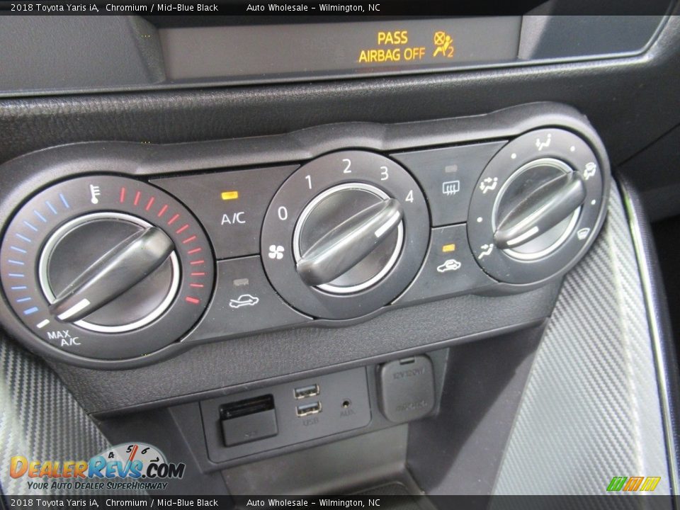 2018 Toyota Yaris iA Chromium / Mid-Blue Black Photo #17