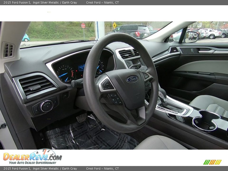 2015 Ford Fusion S Ingot Silver Metallic / Earth Gray Photo #10