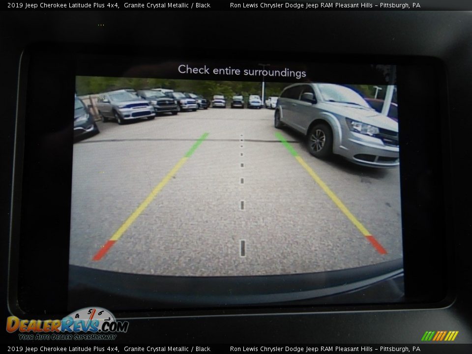 2019 Jeep Cherokee Latitude Plus 4x4 Granite Crystal Metallic / Black Photo #18