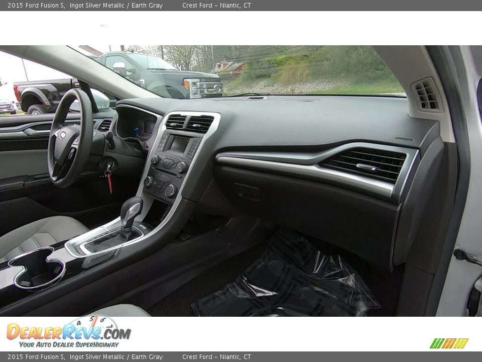 2015 Ford Fusion S Ingot Silver Metallic / Earth Gray Photo #24