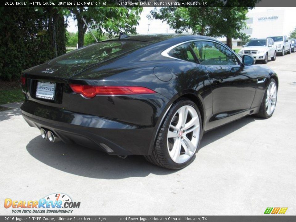 2016 Jaguar F-TYPE Coupe Ultimate Black Metallic / Jet Photo #11