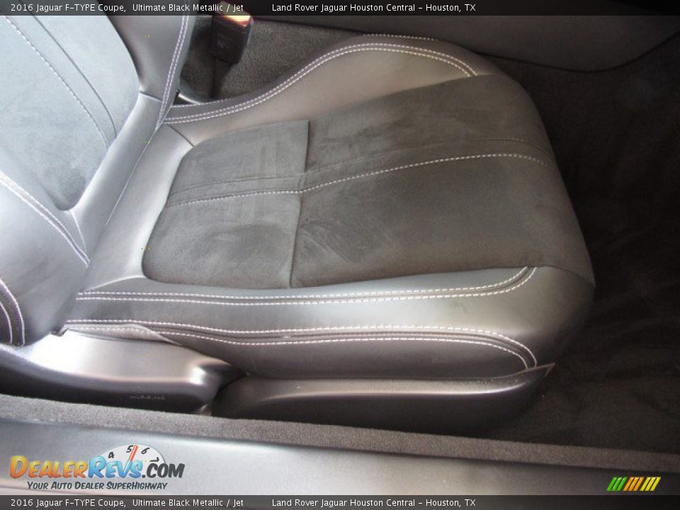 2016 Jaguar F-TYPE Coupe Ultimate Black Metallic / Jet Photo #16