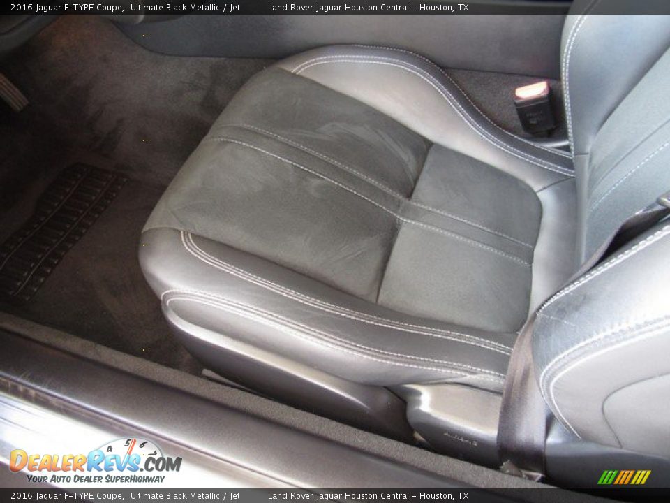 2016 Jaguar F-TYPE Coupe Ultimate Black Metallic / Jet Photo #22