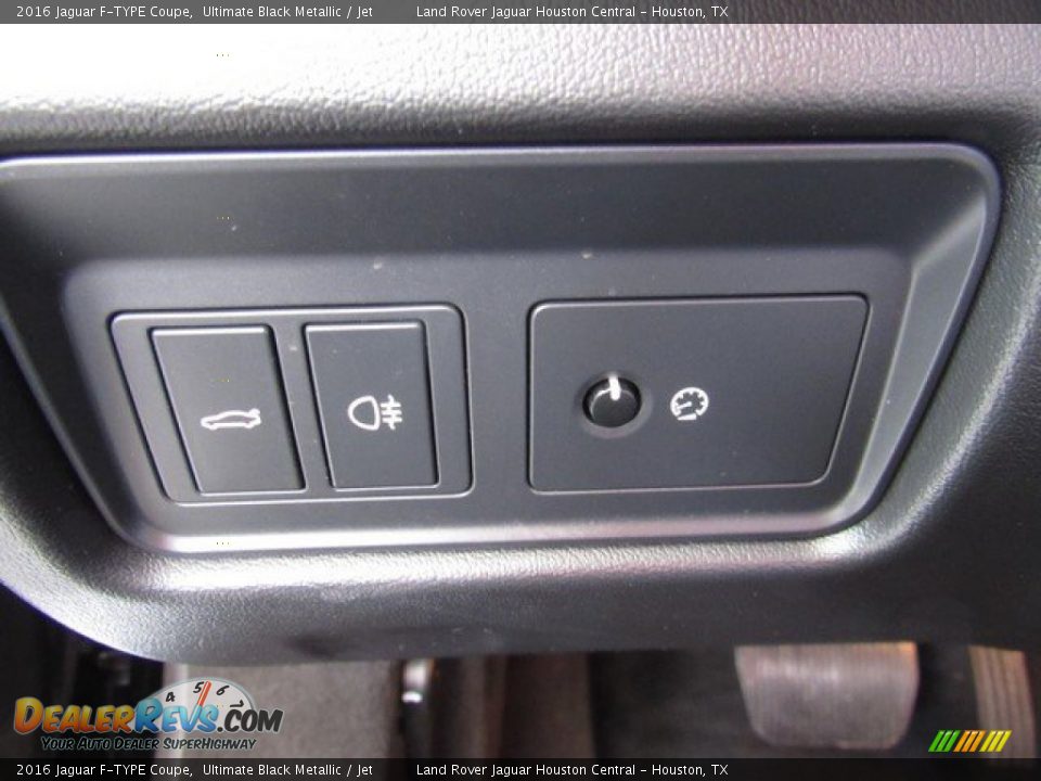 2016 Jaguar F-TYPE Coupe Ultimate Black Metallic / Jet Photo #23