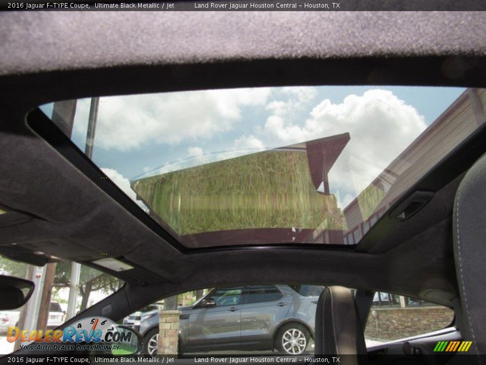 2016 Jaguar F-TYPE Coupe Ultimate Black Metallic / Jet Photo #32