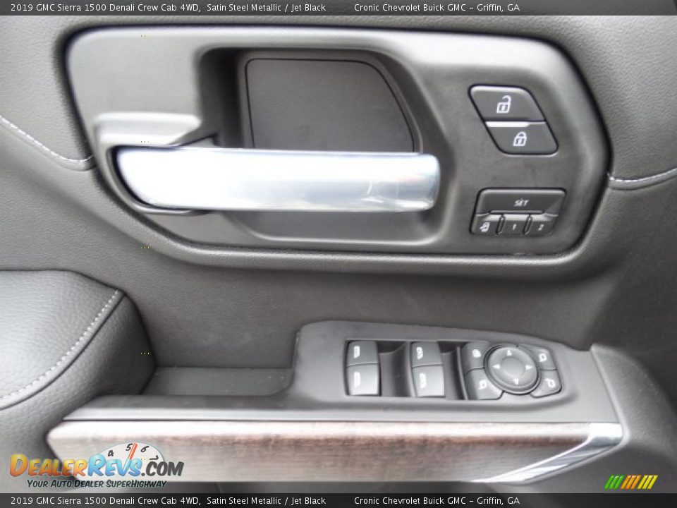 Controls of 2019 GMC Sierra 1500 Denali Crew Cab 4WD Photo #15