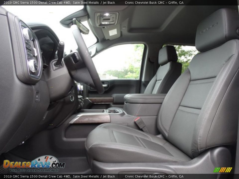 Front Seat of 2019 GMC Sierra 1500 Denali Crew Cab 4WD Photo #17