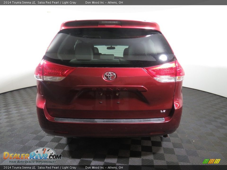 2014 Toyota Sienna LE Salsa Red Pearl / Light Gray Photo #11