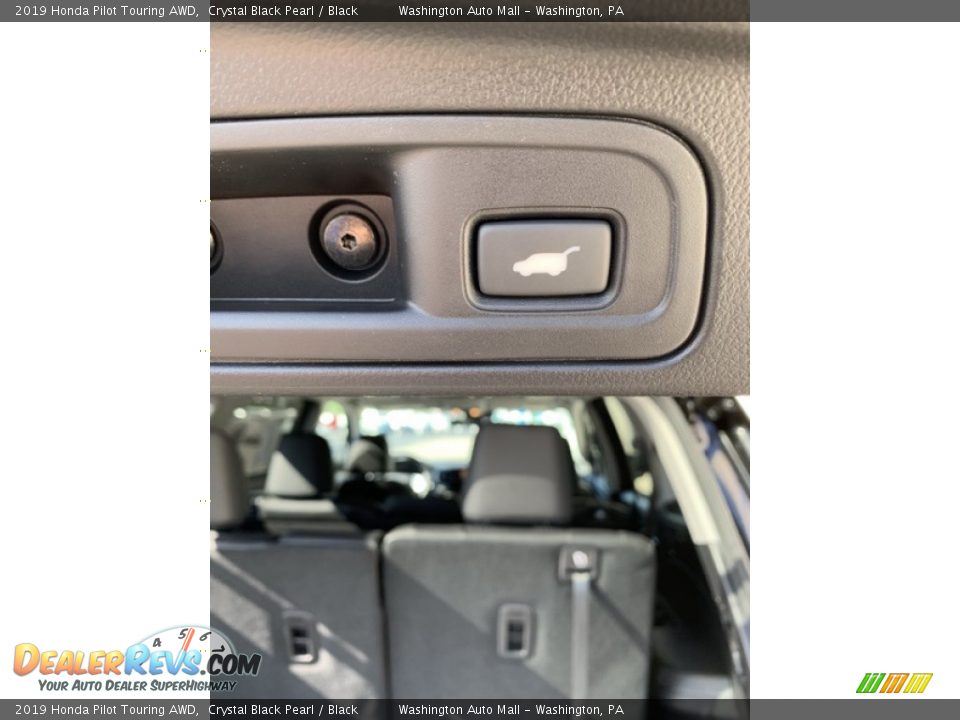 2019 Honda Pilot Touring AWD Crystal Black Pearl / Black Photo #24