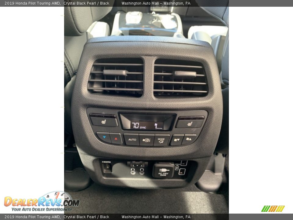 2019 Honda Pilot Touring AWD Crystal Black Pearl / Black Photo #35