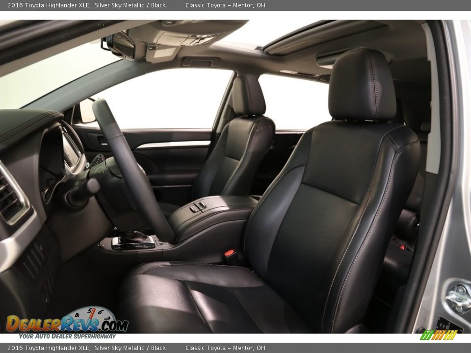 2016 Toyota Highlander XLE Silver Sky Metallic / Black Photo #5