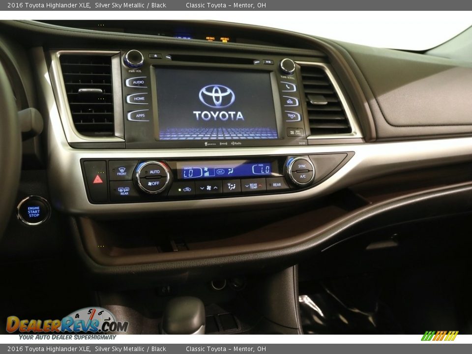 2016 Toyota Highlander XLE Silver Sky Metallic / Black Photo #8