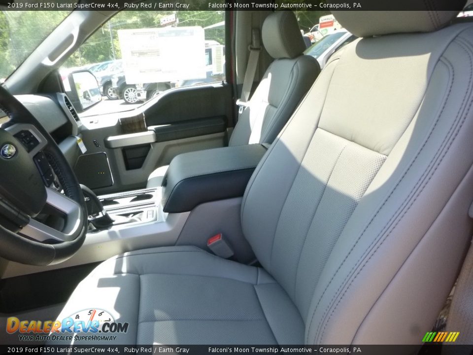 2019 Ford F150 Lariat SuperCrew 4x4 Ruby Red / Earth Gray Photo #10