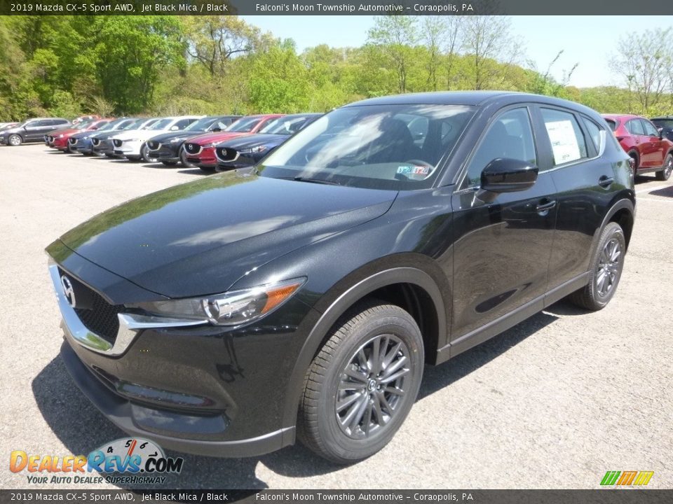 Front 3/4 View of 2019 Mazda CX-5 Sport AWD Photo #5