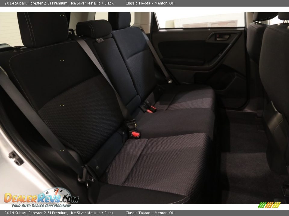 2014 Subaru Forester 2.5i Premium Ice Silver Metallic / Black Photo #15
