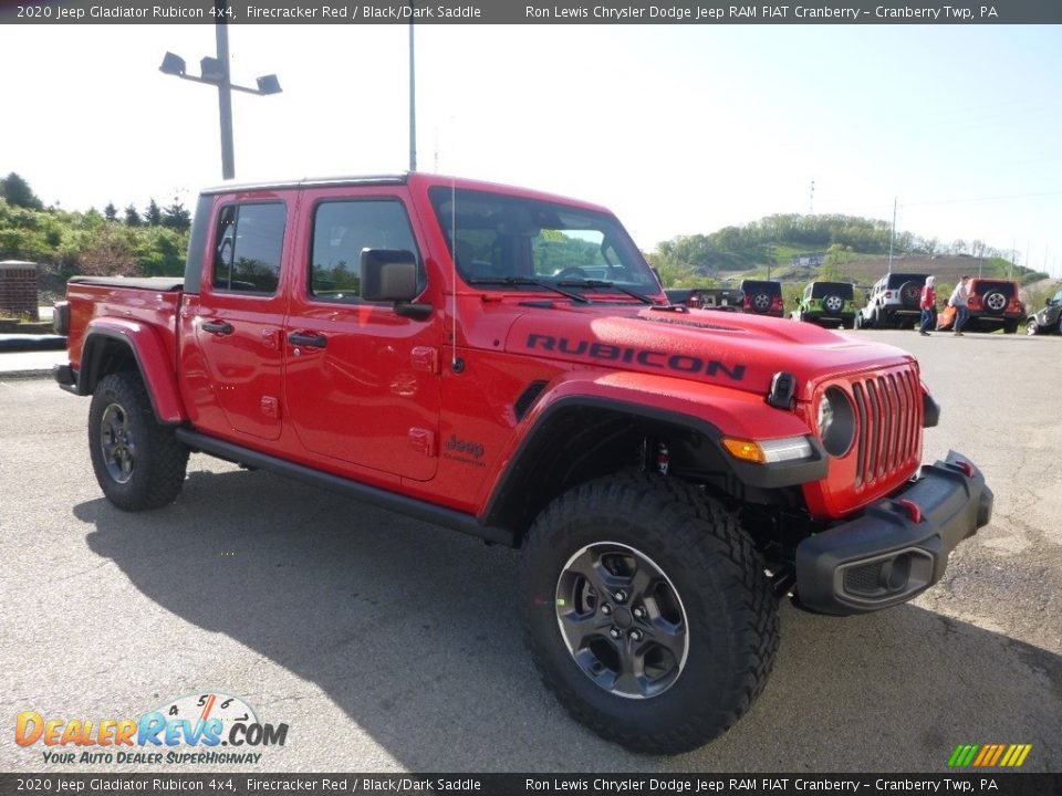 Front 3/4 View of 2020 Jeep Gladiator Rubicon 4x4 Photo #7