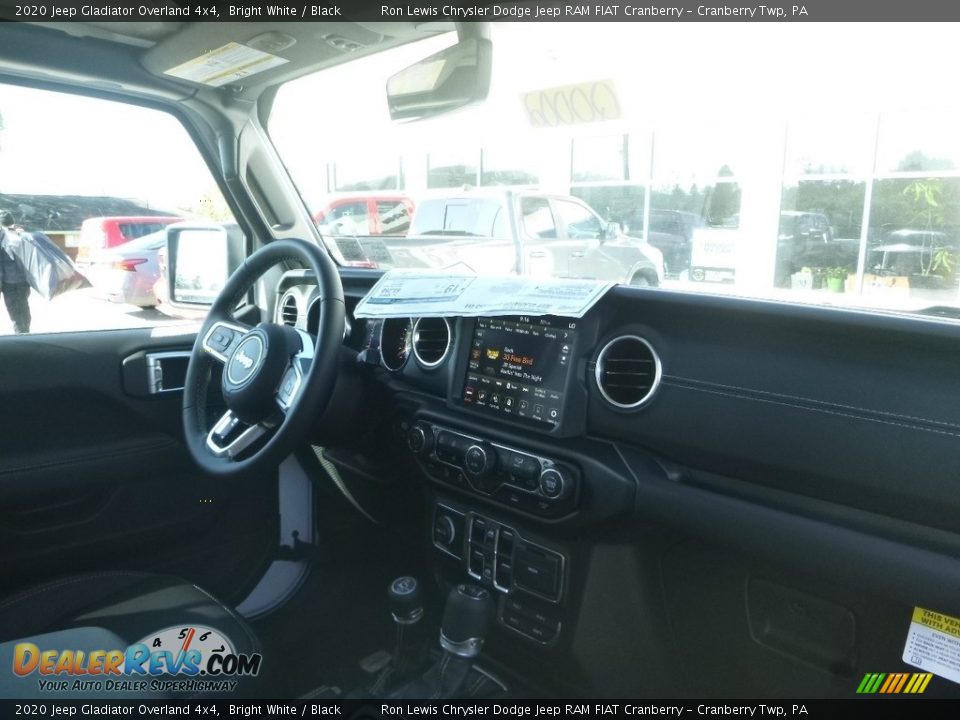 Dashboard of 2020 Jeep Gladiator Overland 4x4 Photo #12