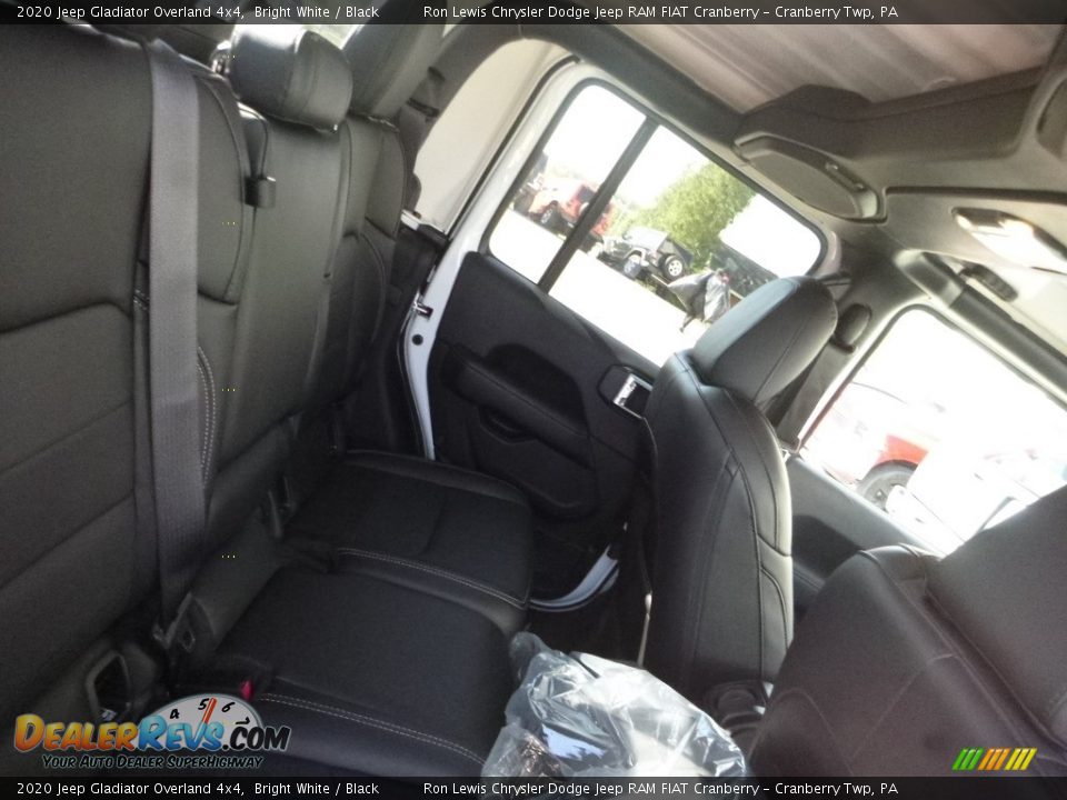 2020 Jeep Gladiator Overland 4x4 Bright White / Black Photo #13
