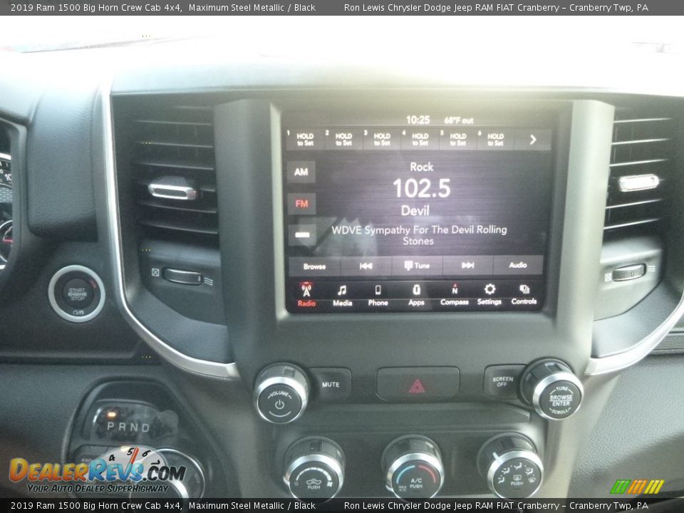 2019 Ram 1500 Big Horn Crew Cab 4x4 Maximum Steel Metallic / Black Photo #14