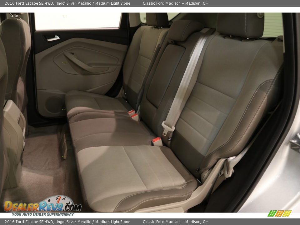 2016 Ford Escape SE 4WD Ingot Silver Metallic / Medium Light Stone Photo #16