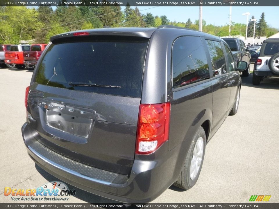 2019 Dodge Grand Caravan SE Granite Pearl / Black/Light Graystone Photo #5