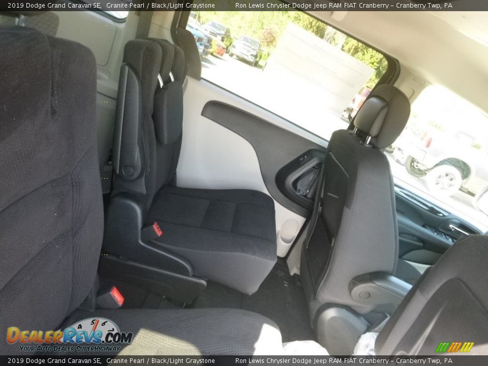 2019 Dodge Grand Caravan SE Granite Pearl / Black/Light Graystone Photo #11