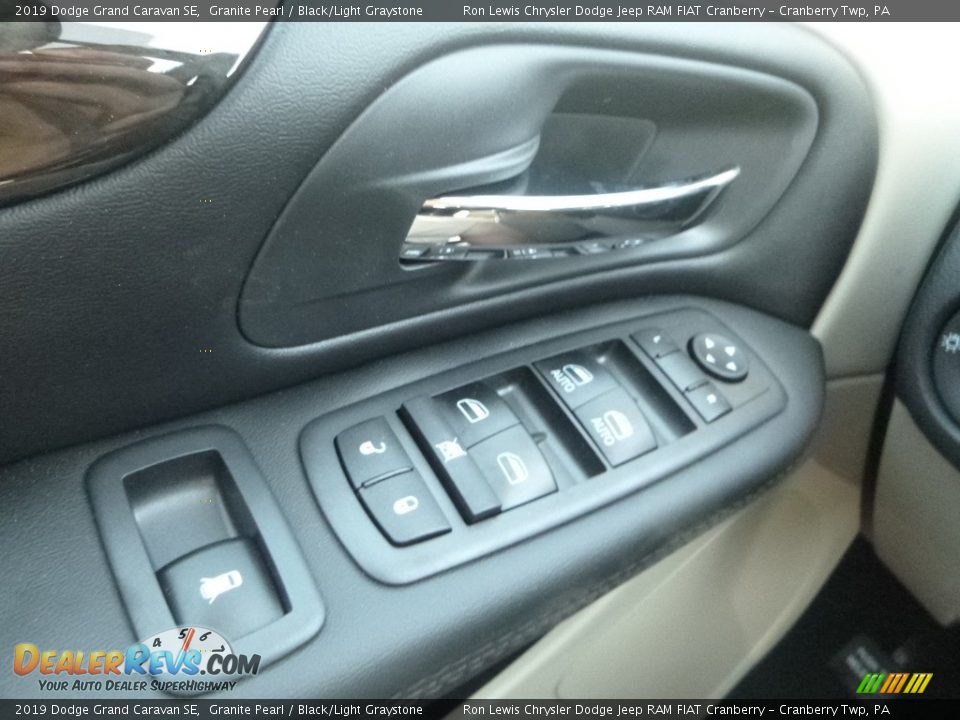 2019 Dodge Grand Caravan SE Granite Pearl / Black/Light Graystone Photo #20