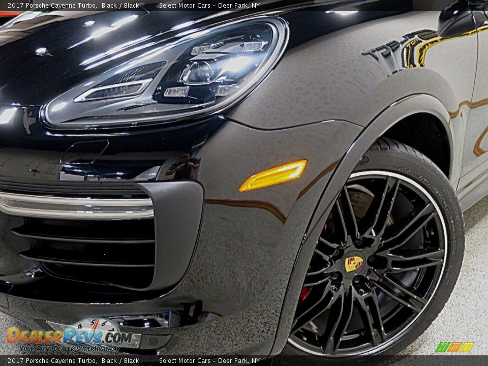 2017 Porsche Cayenne Turbo Black / Black Photo #9