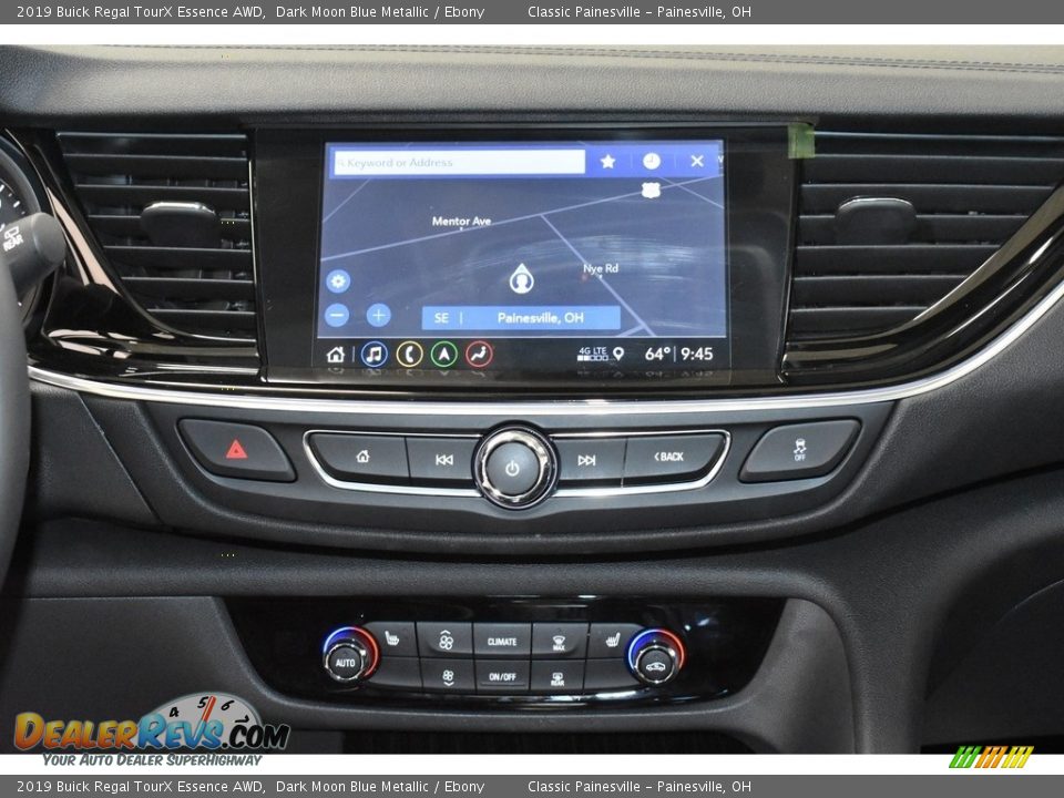 Controls of 2019 Buick Regal TourX Essence AWD Photo #13