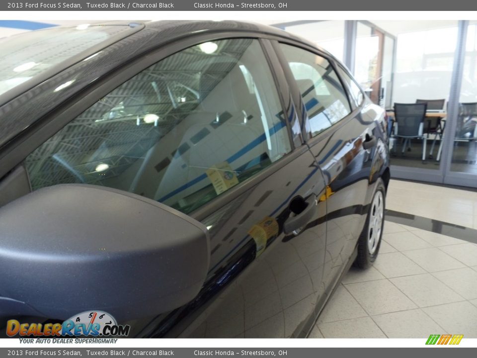 2013 Ford Focus S Sedan Tuxedo Black / Charcoal Black Photo #8