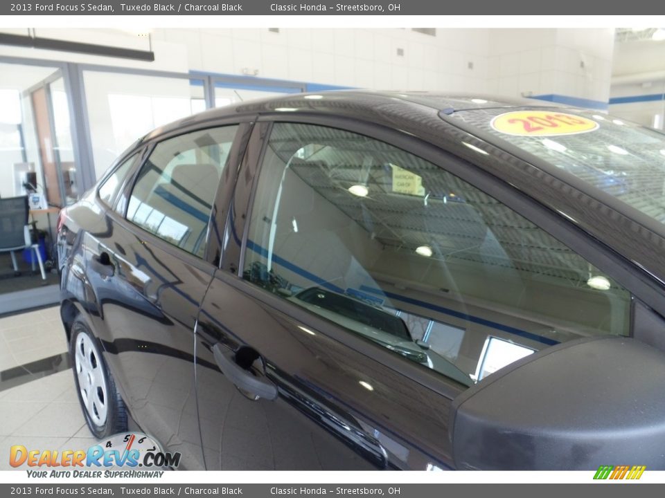 2013 Ford Focus S Sedan Tuxedo Black / Charcoal Black Photo #11