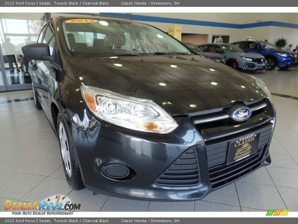 2013 Ford Focus S Sedan Tuxedo Black / Charcoal Black Photo #12