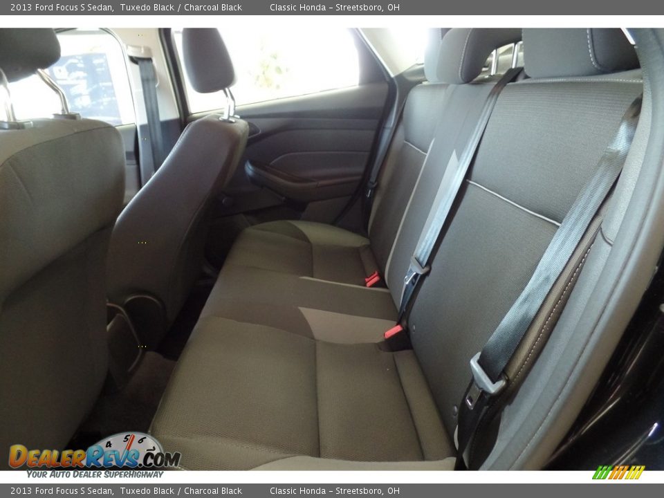 2013 Ford Focus S Sedan Tuxedo Black / Charcoal Black Photo #17