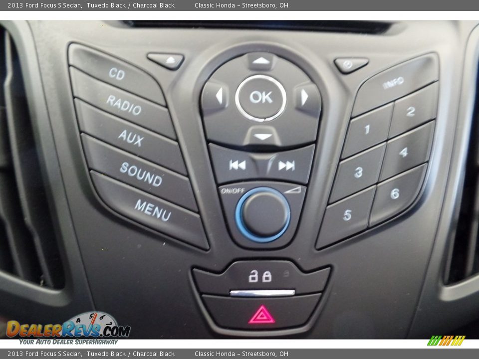 2013 Ford Focus S Sedan Tuxedo Black / Charcoal Black Photo #25