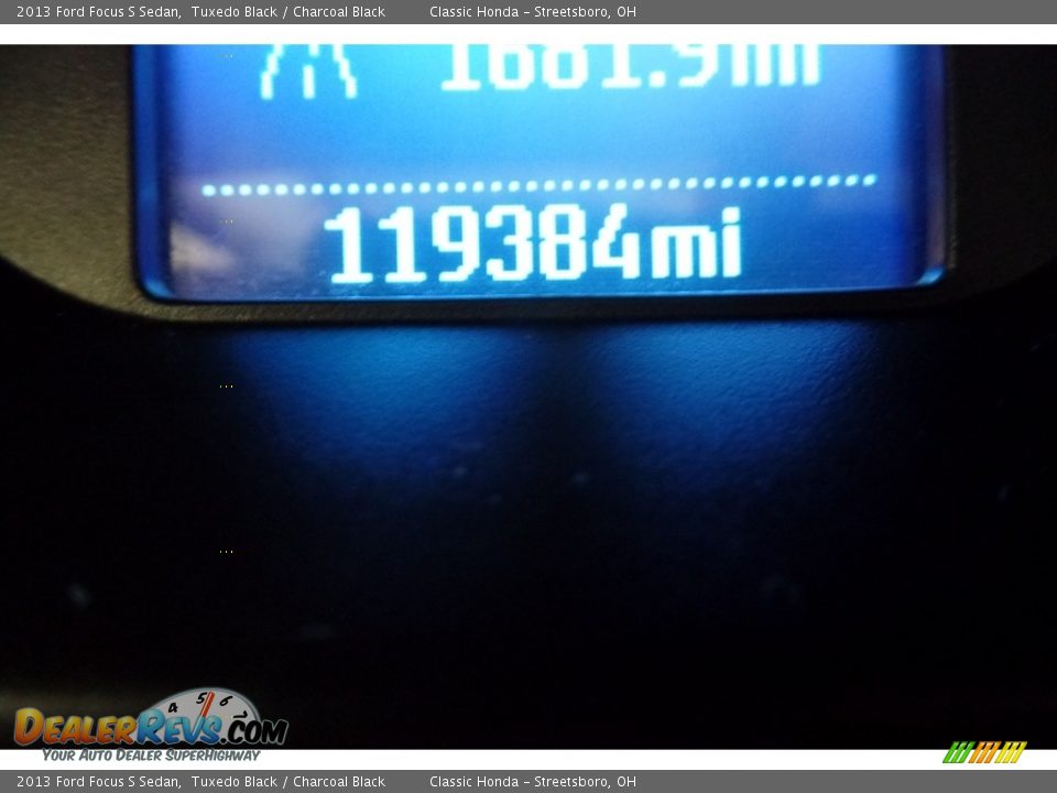 2013 Ford Focus S Sedan Tuxedo Black / Charcoal Black Photo #29