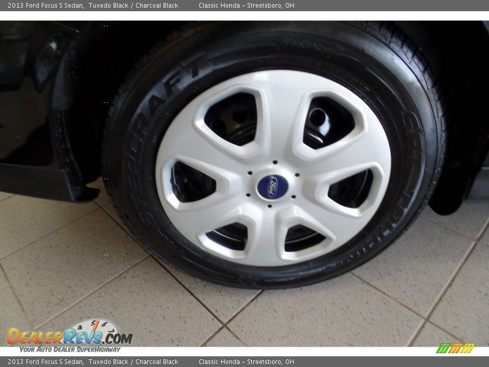 2013 Ford Focus S Sedan Tuxedo Black / Charcoal Black Photo #34