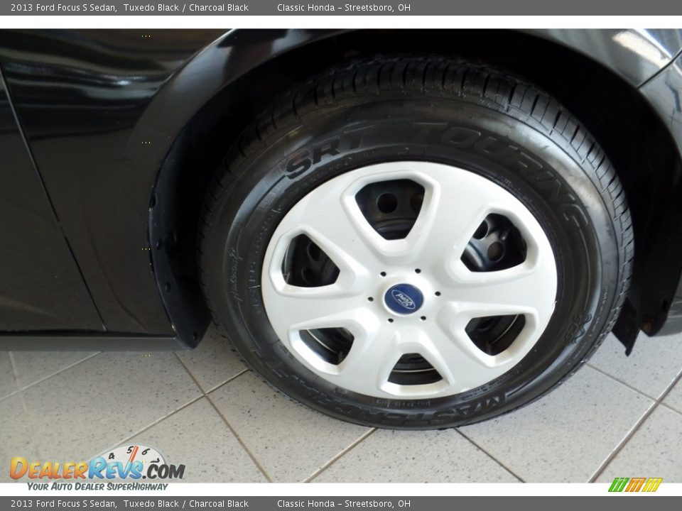 2013 Ford Focus S Sedan Tuxedo Black / Charcoal Black Photo #35