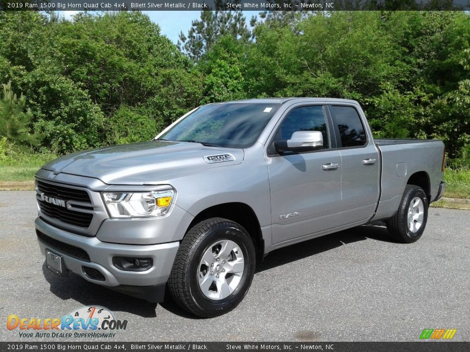 Front 3/4 View of 2019 Ram 1500 Big Horn Quad Cab 4x4 Photo #2