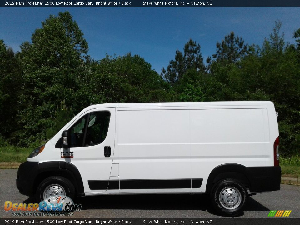 2019 Ram ProMaster 1500 Low Roof Cargo Van Bright White / Black Photo #1