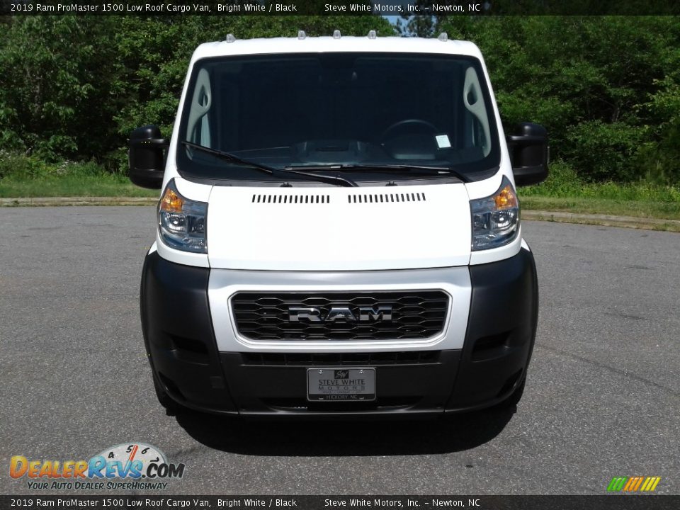 2019 Ram ProMaster 1500 Low Roof Cargo Van Bright White / Black Photo #3