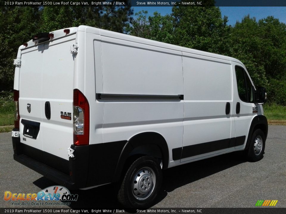 2019 Ram ProMaster 1500 Low Roof Cargo Van Bright White / Black Photo #6