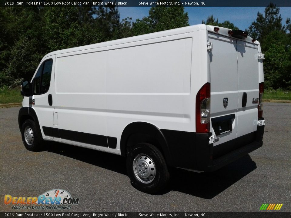 2019 Ram ProMaster 1500 Low Roof Cargo Van Bright White / Black Photo #8
